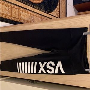 VICTORIA’S SECRET / WORKOUT LEGGINGS